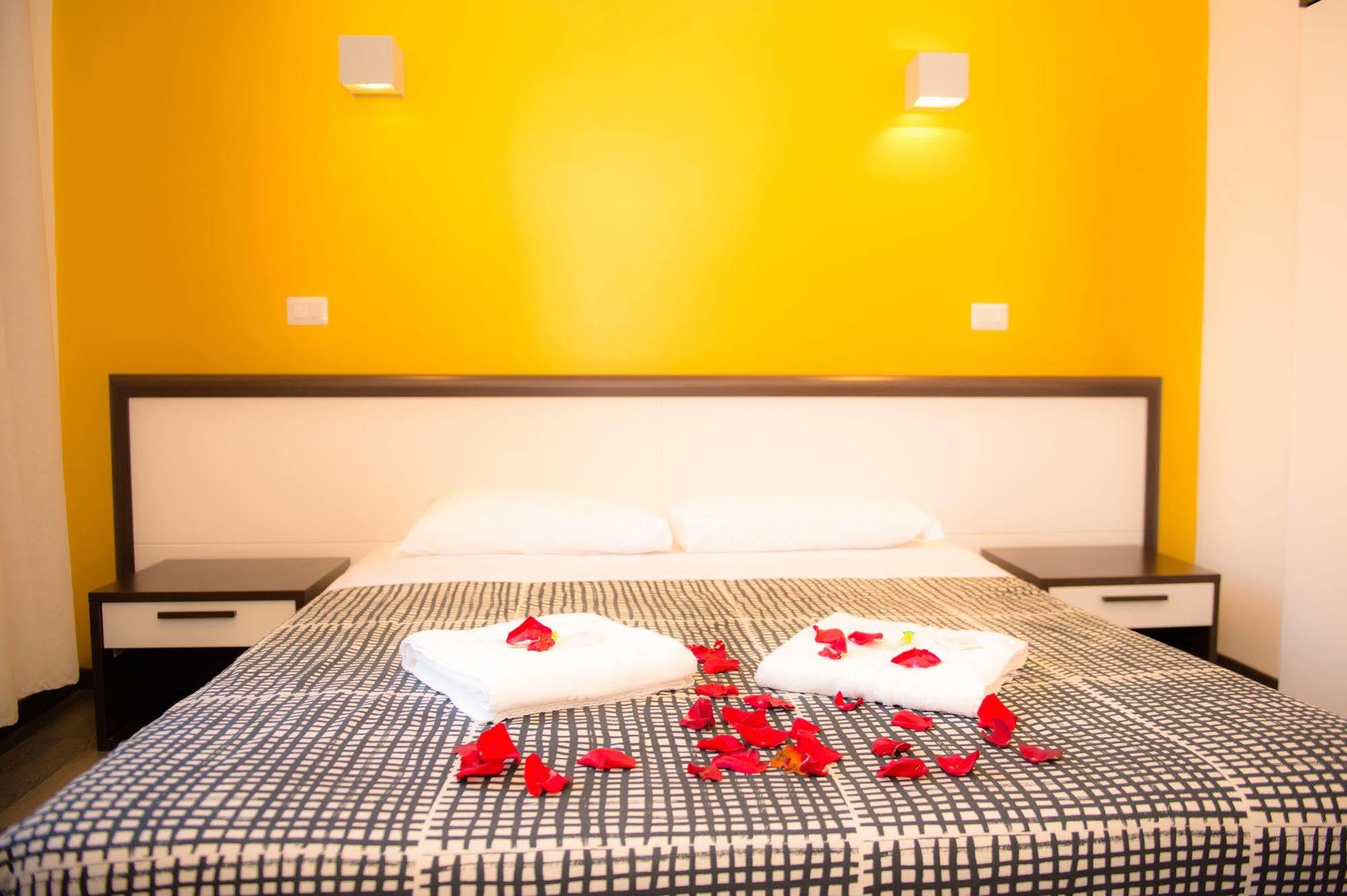 Chroma Exy - Chroma Italy Hotel Luaran gambar